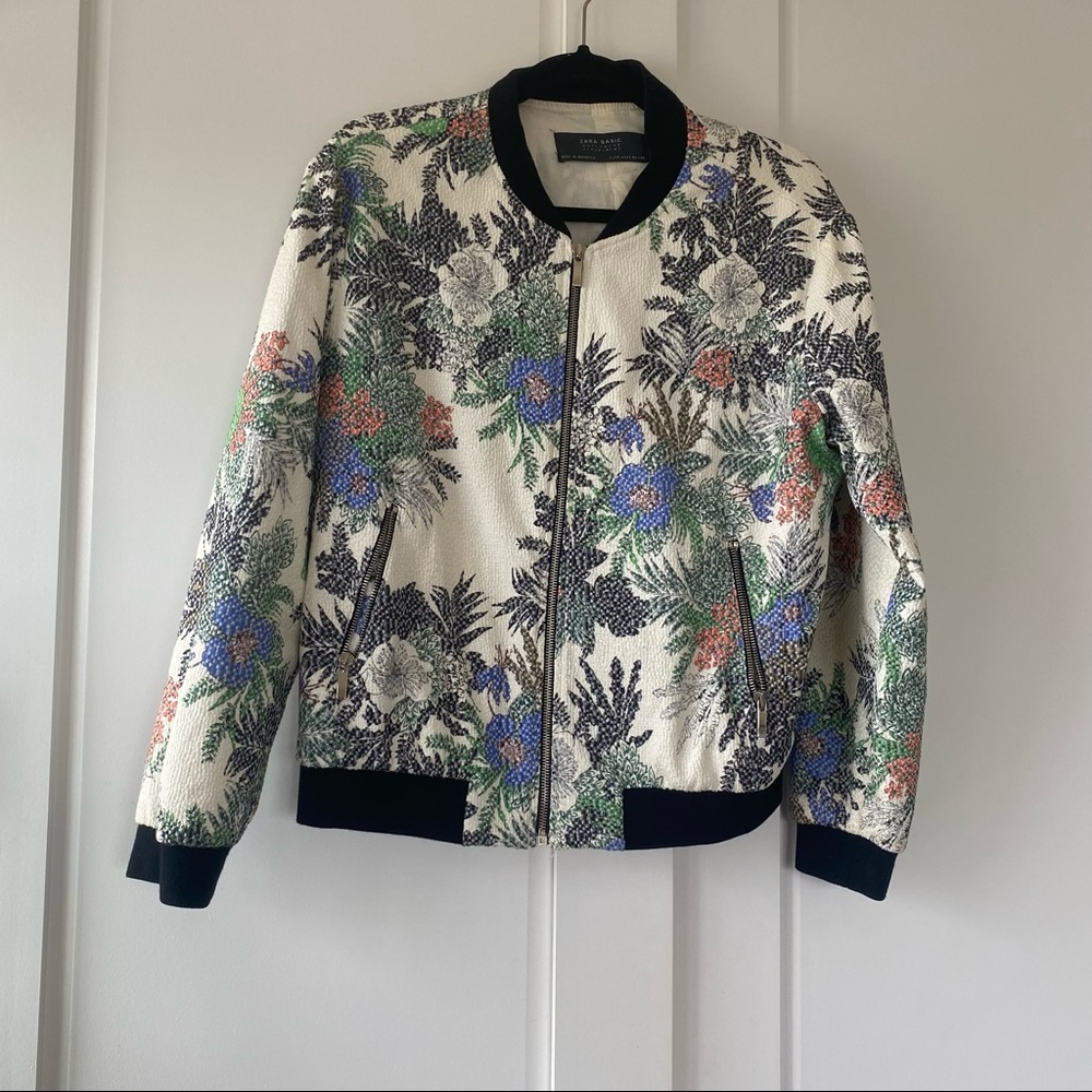 Zara Jacket size L